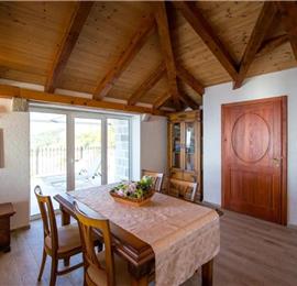 1 Bedroom Apartment with 2 Shared Pools, sleeps 2